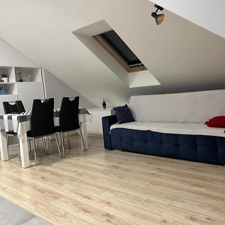 Klimatyzowany Apartament Paris Kielce Zewnętrze zdjęcie