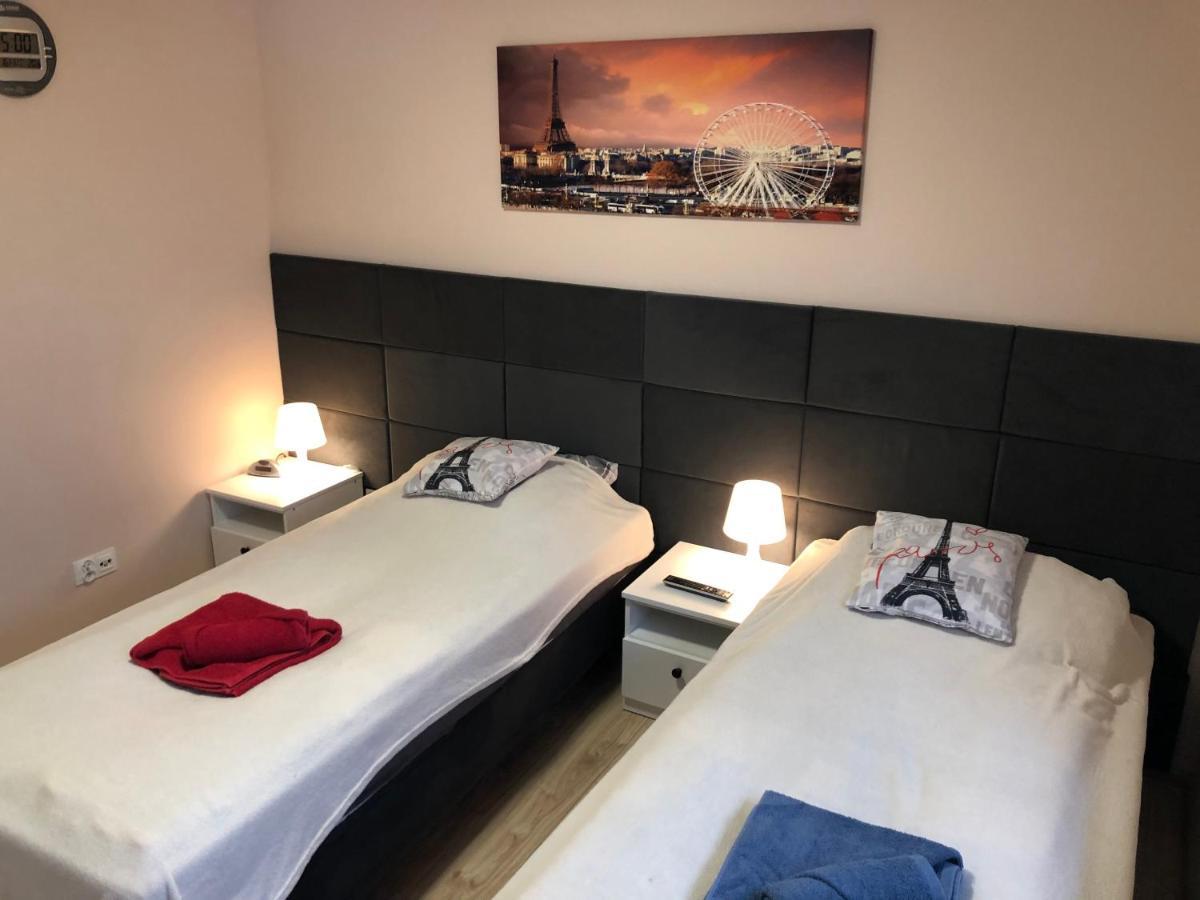 Klimatyzowany Apartament Paris Kielce Zewnętrze zdjęcie