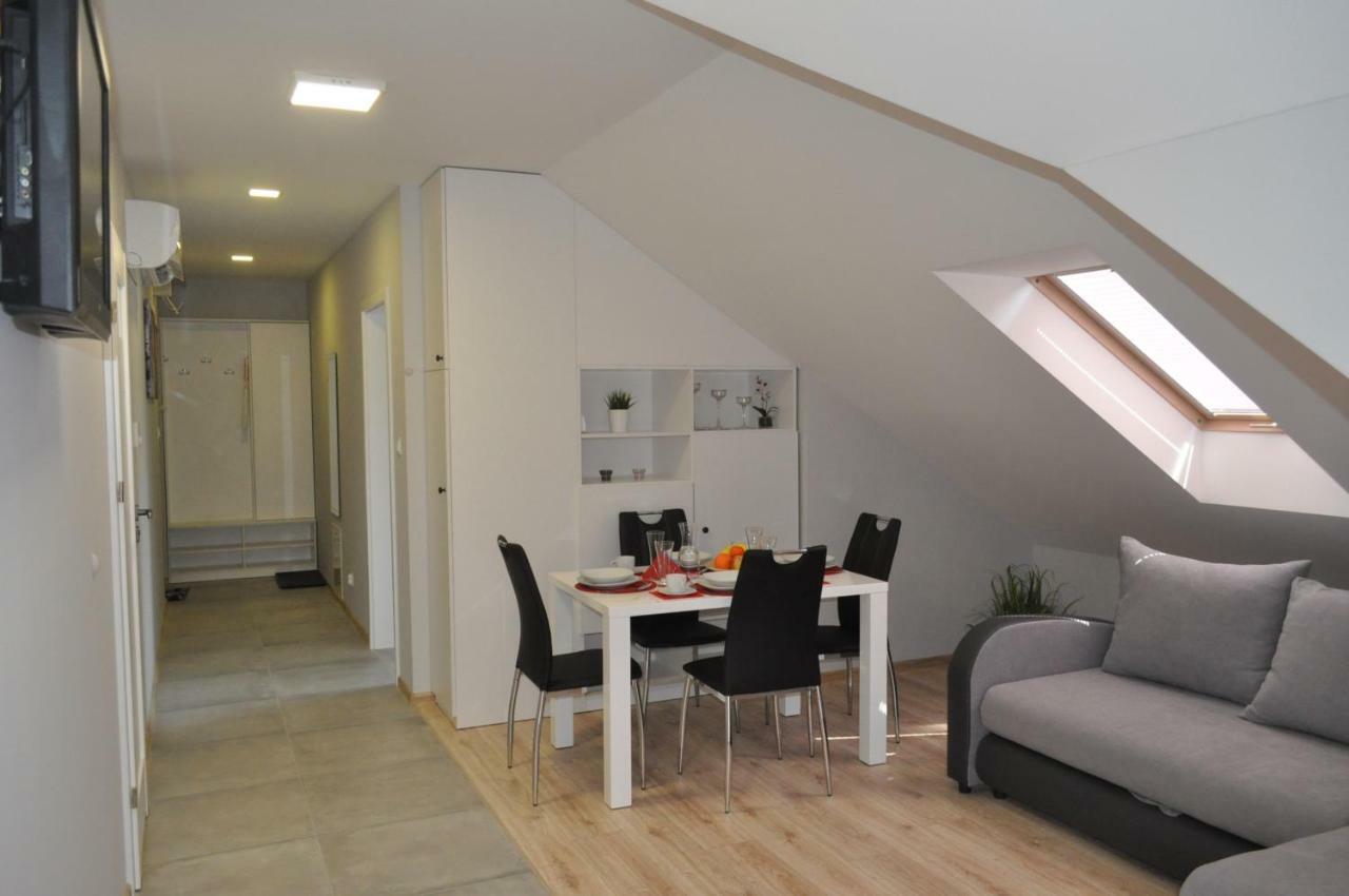 Klimatyzowany Apartament Paris Kielce Zewnętrze zdjęcie